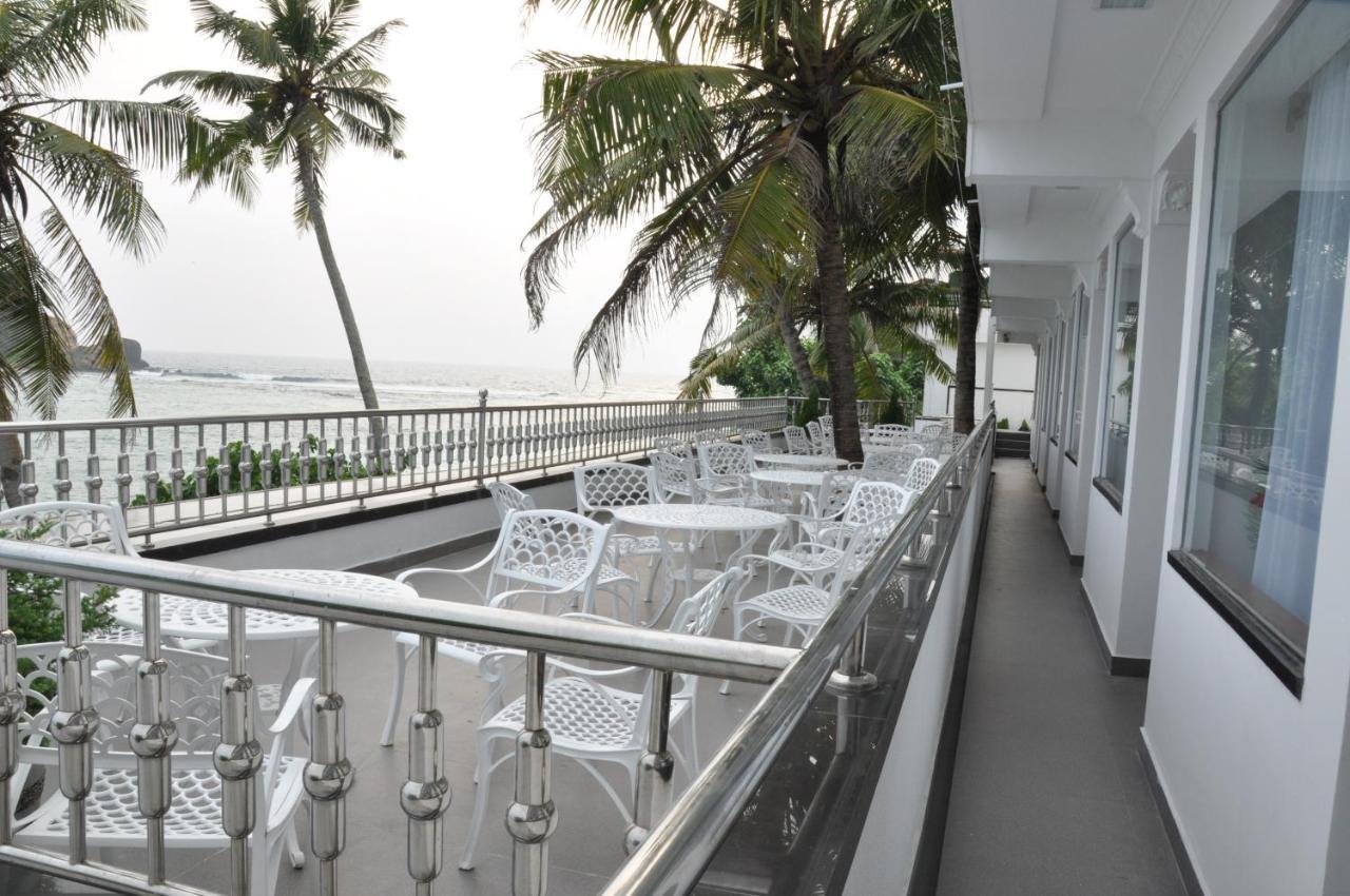 Goviyapana Beach Hotel Ahangama Bagian luar foto