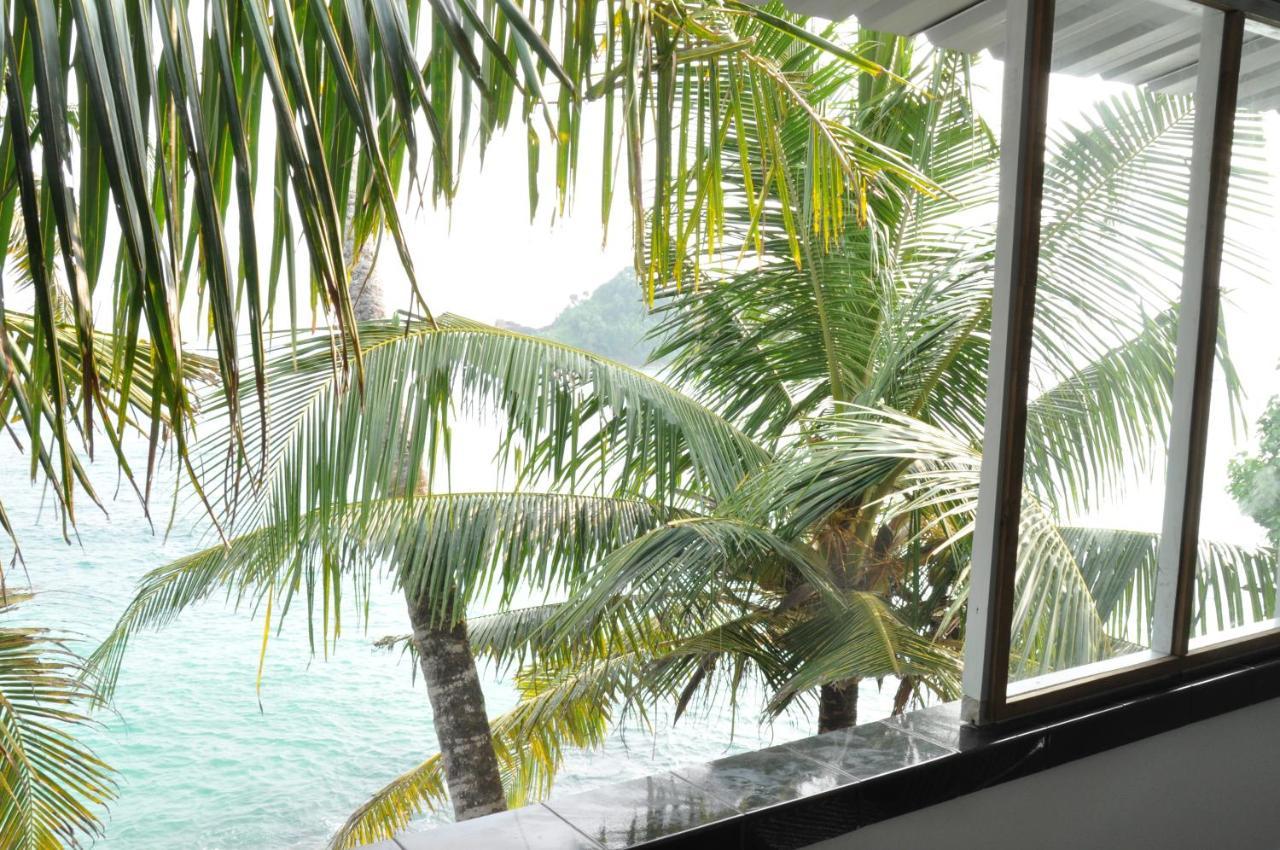 Goviyapana Beach Hotel Ahangama Bagian luar foto