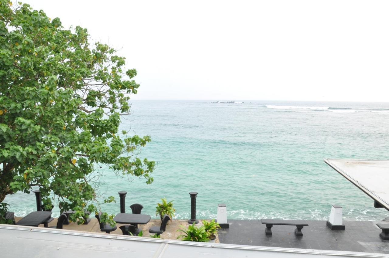 Goviyapana Beach Hotel Ahangama Bagian luar foto
